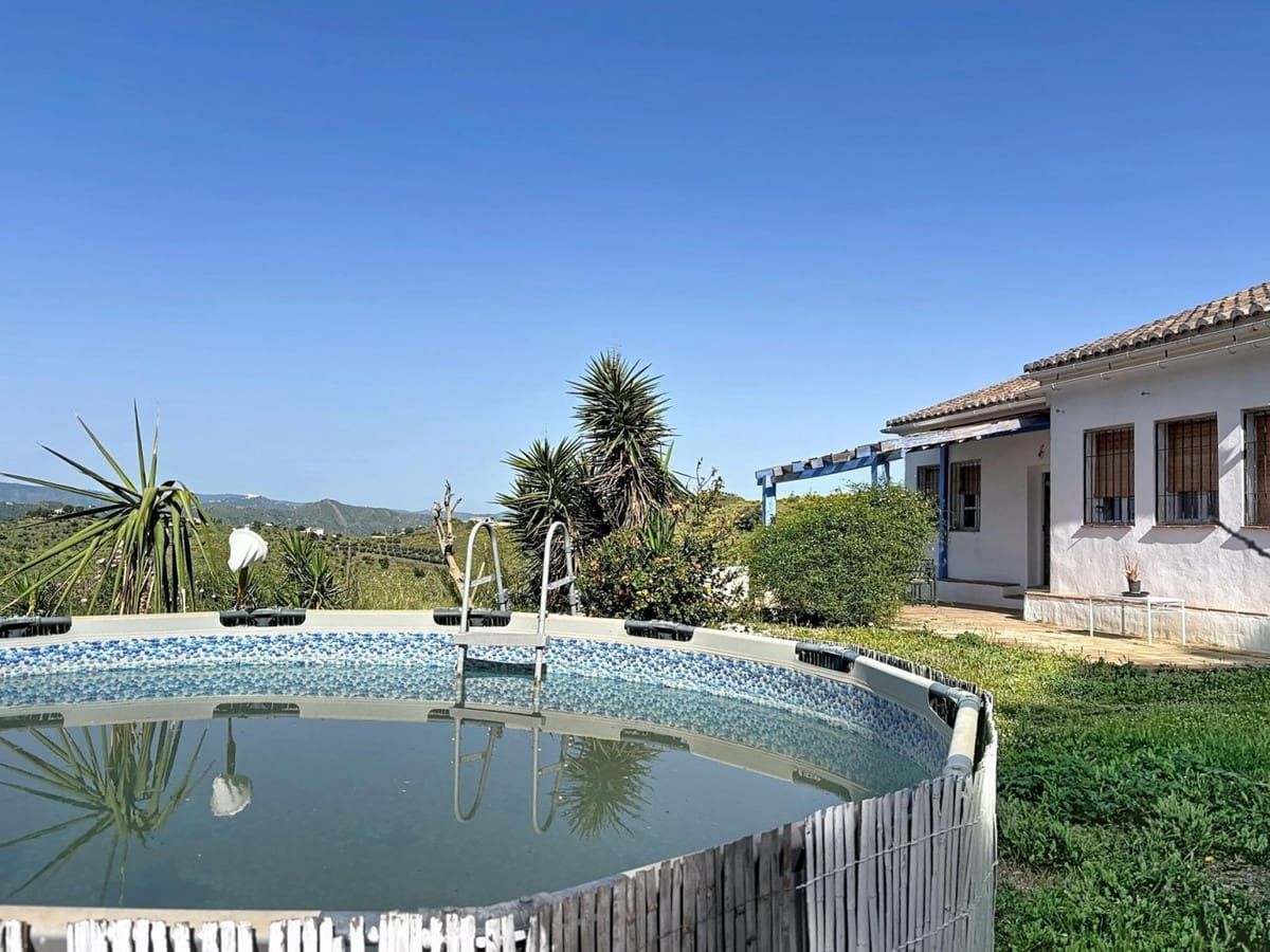 4 sovrum Finca/Hus på landet till salu i Canillas de Aceituno med pool garage - 260 000 € (Ref: 10128667)