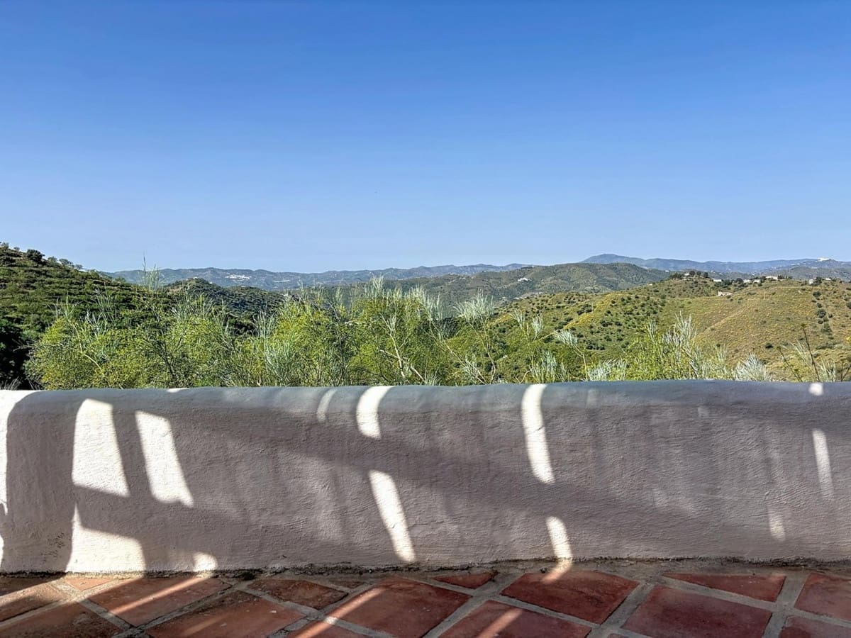 4 sovrum Finca/Hus på landet till salu i Canillas de Aceituno med pool garage - 260 000 € (Ref: 10128667)