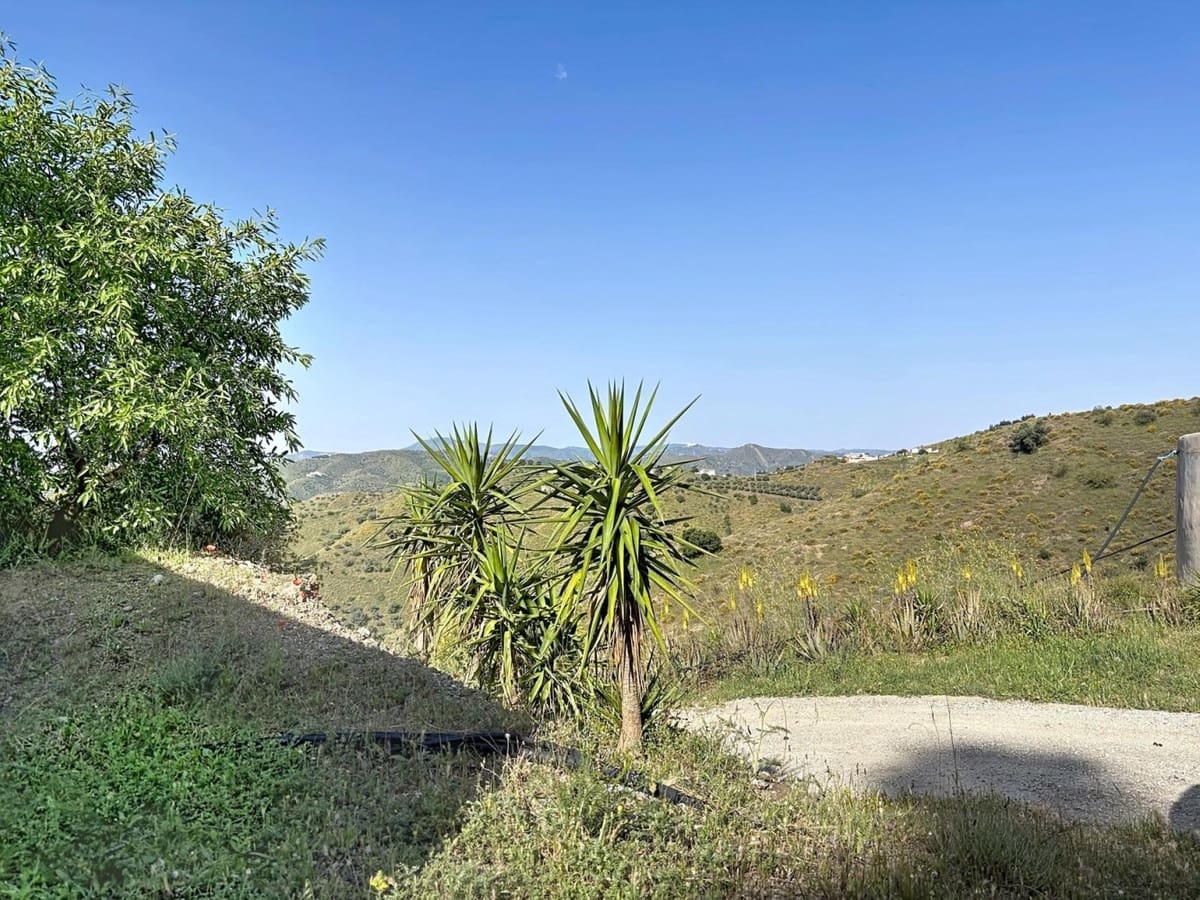 4 sovrum Finca/Hus på landet till salu i Canillas de Aceituno med pool garage - 260 000 € (Ref: 10128667)