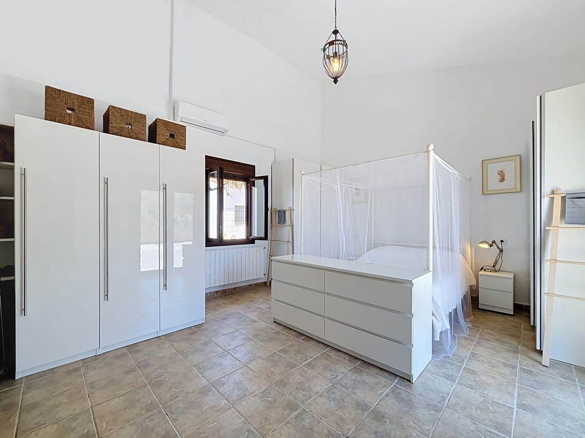 3 quarto Moradia para venda em Canillas de Aceituno com garagem - 485 000 € (Ref: 10128669)