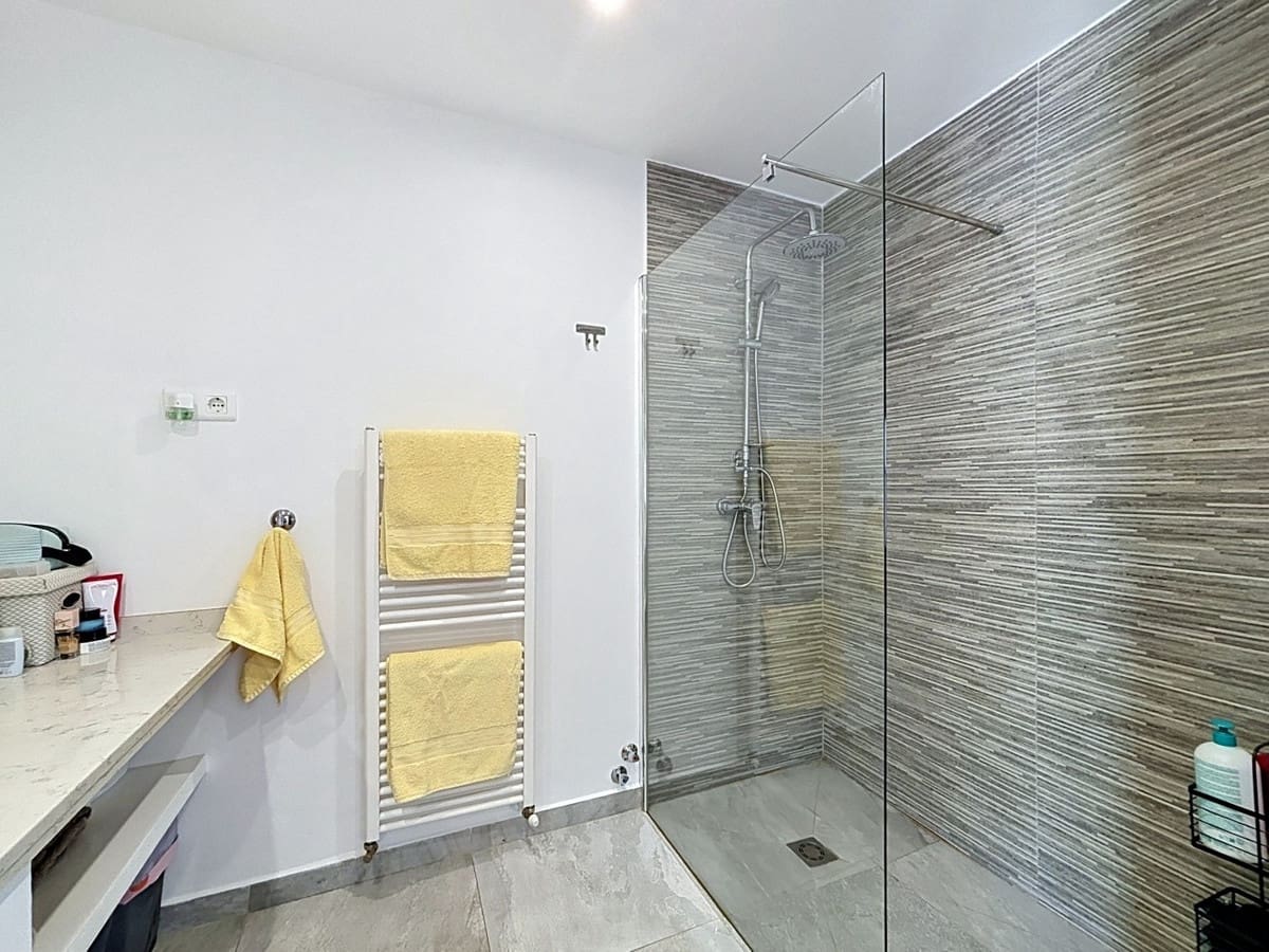 3 quarto Moradia para venda em Canillas de Aceituno com garagem - 485 000 € (Ref: 10128669)