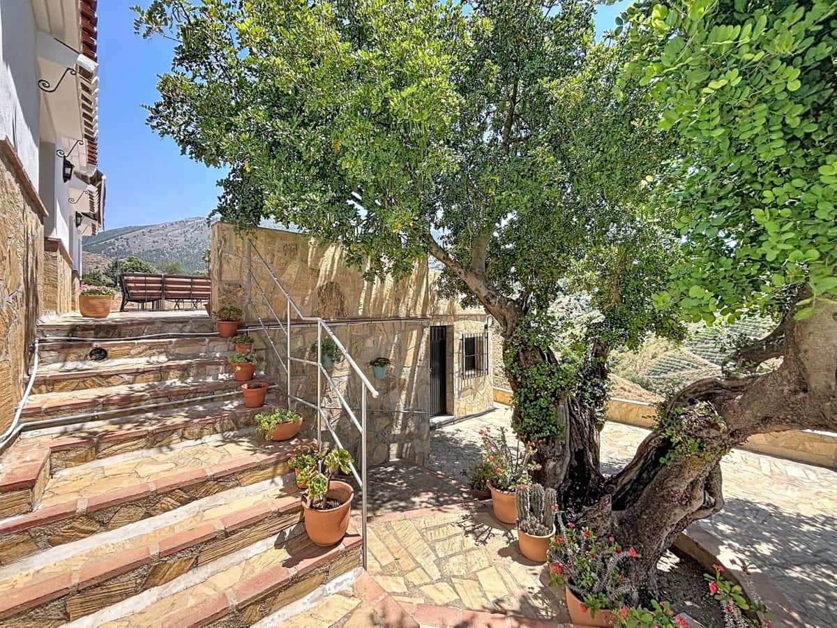 3 quarto Moradia para venda em Canillas de Aceituno com garagem - 485 000 € (Ref: 10128669)