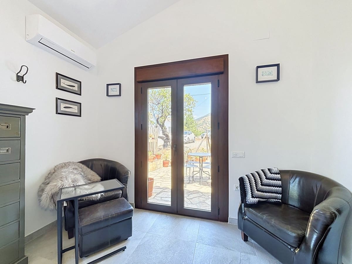 3 quarto Moradia para venda em Canillas de Aceituno com garagem - 485 000 € (Ref: 10128669)