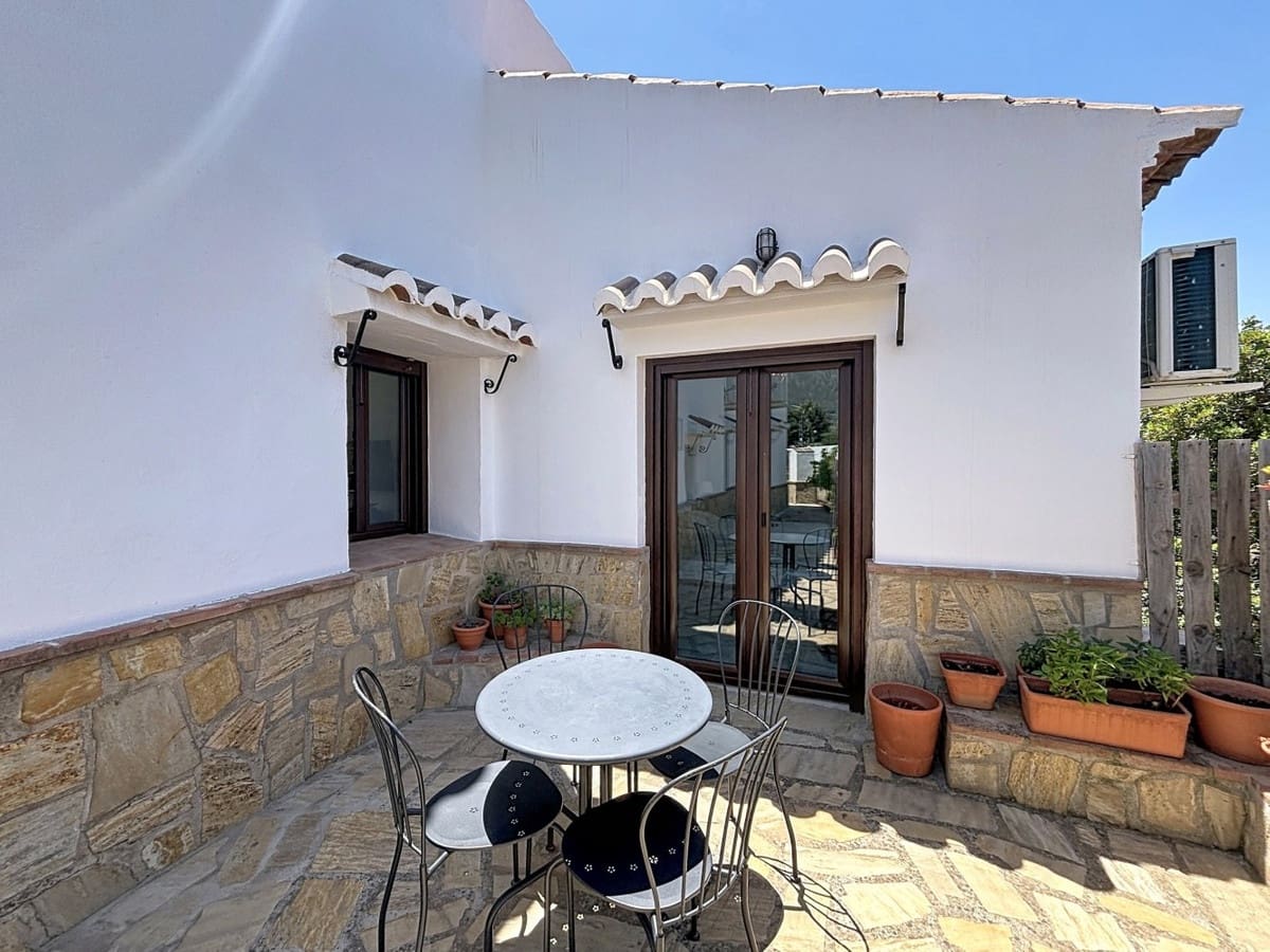 3 quarto Moradia para venda em Canillas de Aceituno com garagem - 485 000 € (Ref: 10128669)