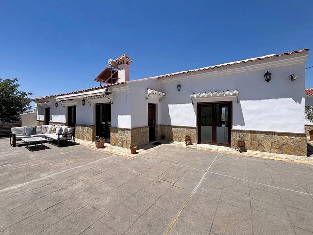 3 quarto Moradia para venda em Canillas de Aceituno com garagem - 485 000 € (Ref: 10128669)