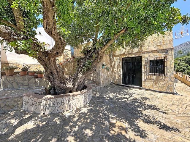 3 quarto Moradia para venda em Canillas de Aceituno com garagem - 485 000 € (Ref: 10128669)
