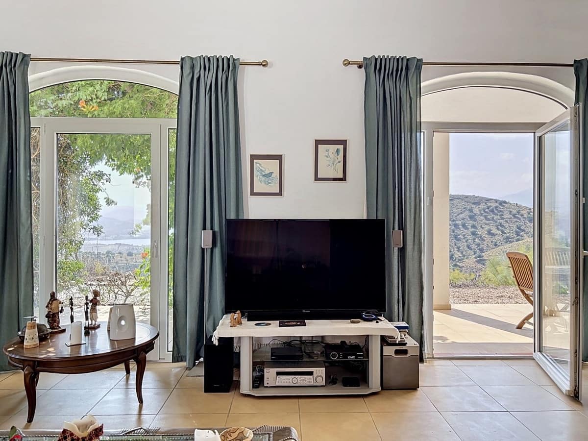4 quarto Moradia para venda em Canillas de Aceituno com garagem - 449 000 € (Ref: 10128670)