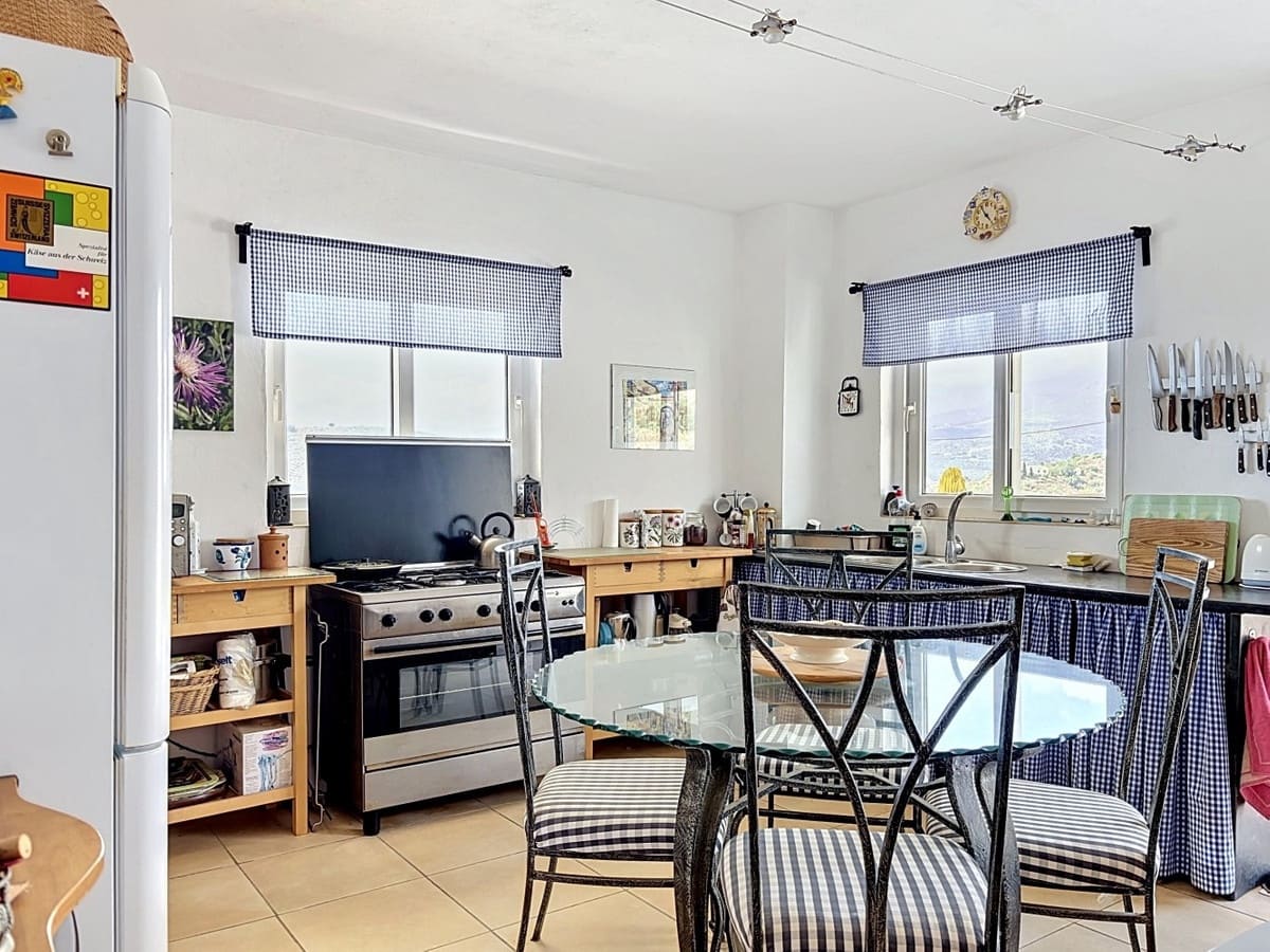 4 quarto Moradia para venda em Canillas de Aceituno com garagem - 449 000 € (Ref: 10128670)