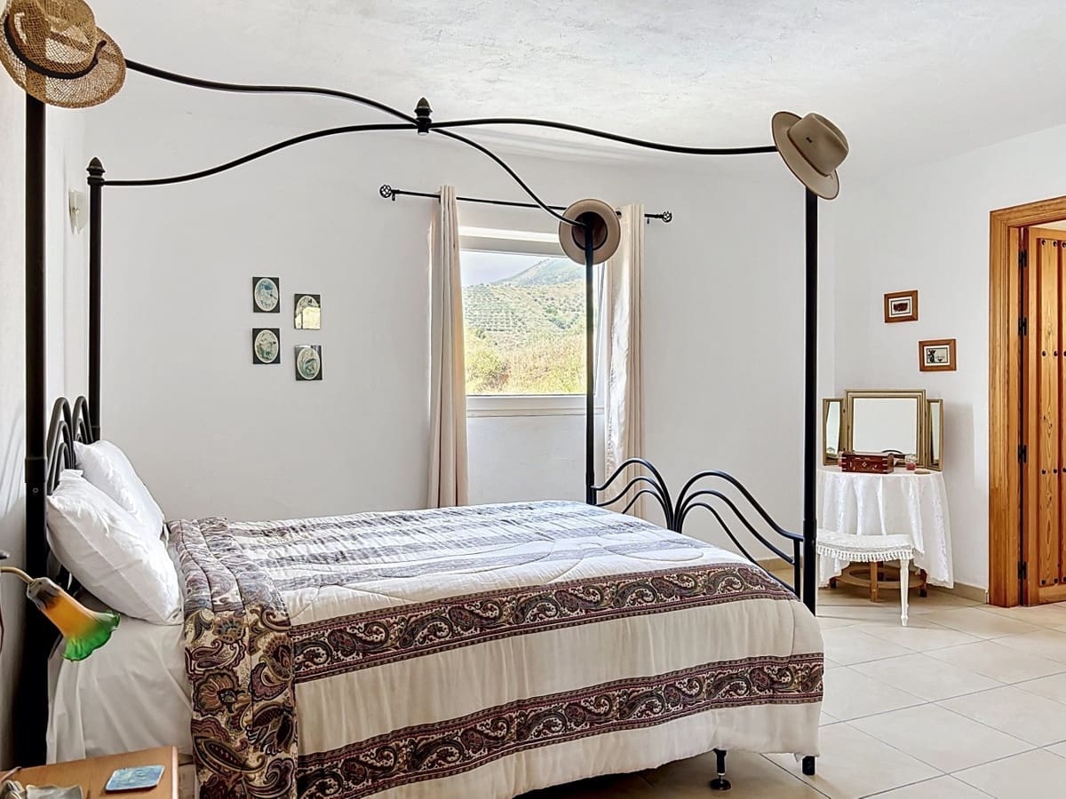 4 quarto Moradia para venda em Canillas de Aceituno com garagem - 449 000 € (Ref: 10128670)