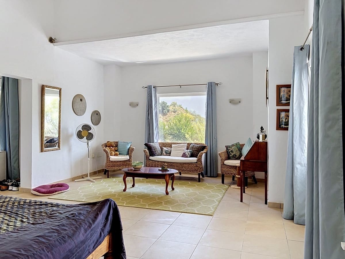 4 quarto Moradia para venda em Canillas de Aceituno com garagem - 449 000 € (Ref: 10128670)
