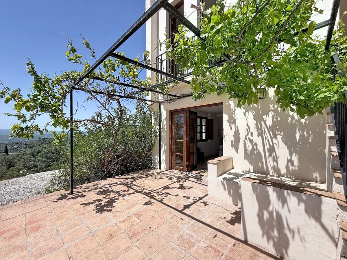 8 soverom Villa til salgs i Alcaucin med svømmebasseng garasje - € 1 250 000 (Ref: 10128671)