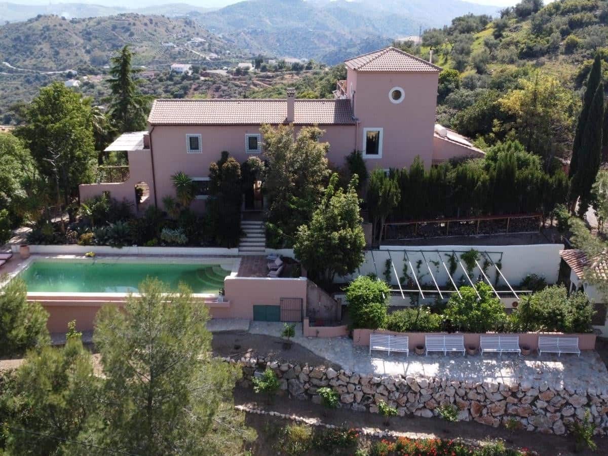 5 Zimmer Villa zu verkaufen in Comares mit Pool Garage - 1.649.500 € (Ref: 10128672)