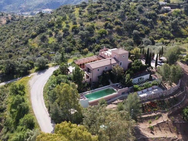 5 Zimmer Villa zu verkaufen in Comares mit Pool Garage - 1.649.500 € (Ref: 10128672)
