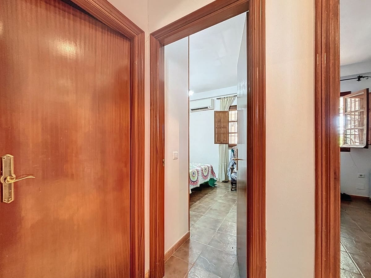6 soverom Villa til salgs i Periana med svømmebasseng garasje - € 595 000 (Ref: 10128673)