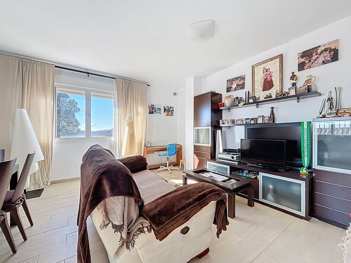 6 soverom Villa til salgs i Periana med svømmebasseng garasje - € 595 000 (Ref: 10128673)