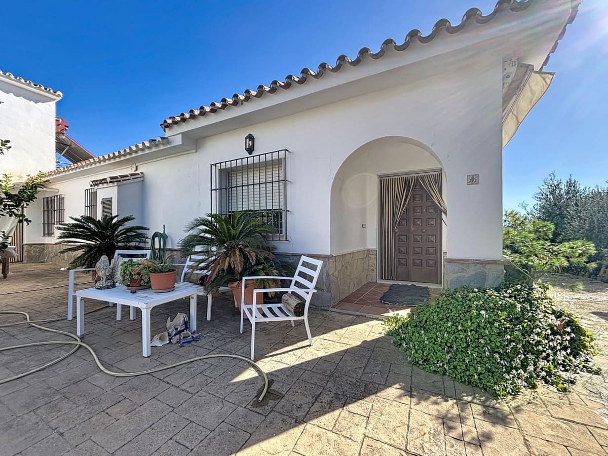 6 soverom Villa til salgs i Periana med svømmebasseng garasje - € 595 000 (Ref: 10128673)