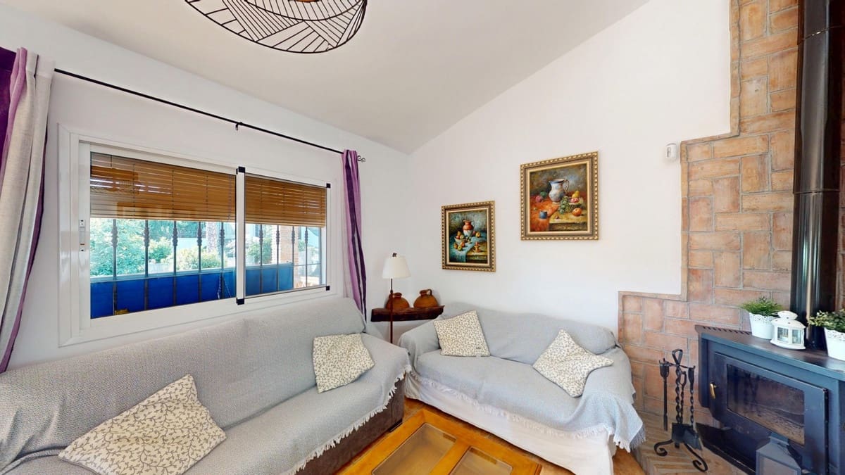 2 bedroom Villa for sale in Frigiliana with pool garage - € 365,000 (Ref: 10128674)