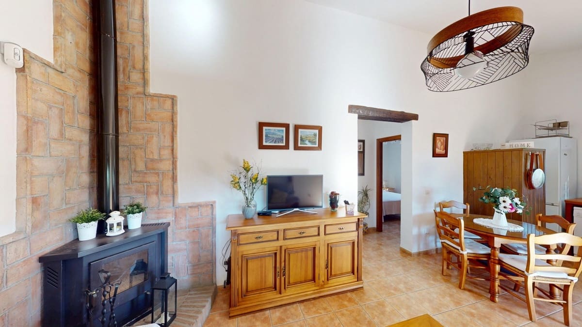 2 bedroom Villa for sale in Frigiliana with pool garage - € 365,000 (Ref: 10128674)