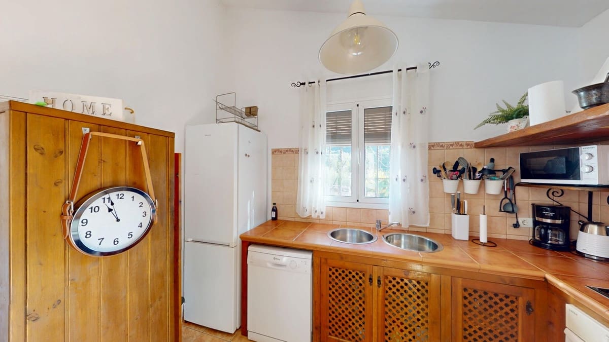 2 bedroom Villa for sale in Frigiliana with pool garage - € 365,000 (Ref: 10128674)