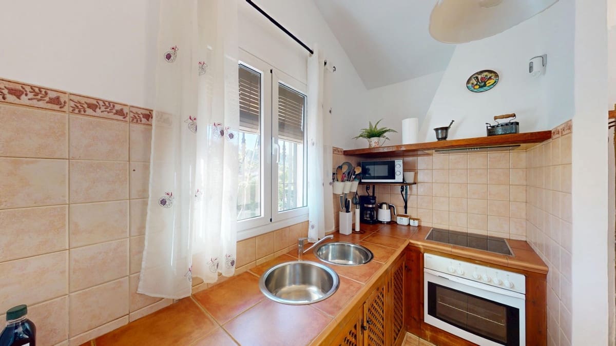 2 bedroom Villa for sale in Frigiliana with pool garage - € 365,000 (Ref: 10128674)