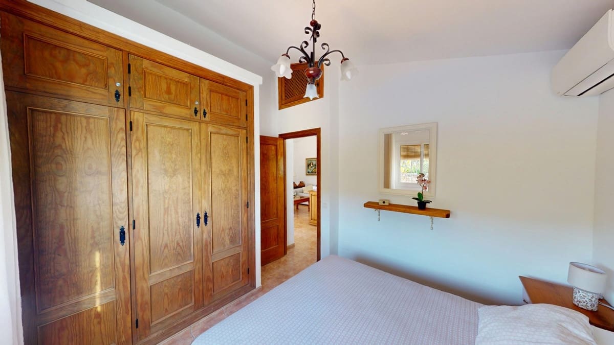 2 bedroom Villa for sale in Frigiliana with pool garage - € 365,000 (Ref: 10128674)