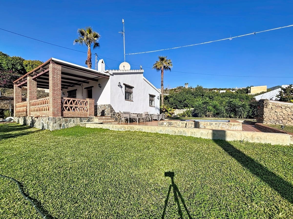 2 bedroom Villa for sale in Frigiliana with pool garage - € 365,000 (Ref: 10128674)