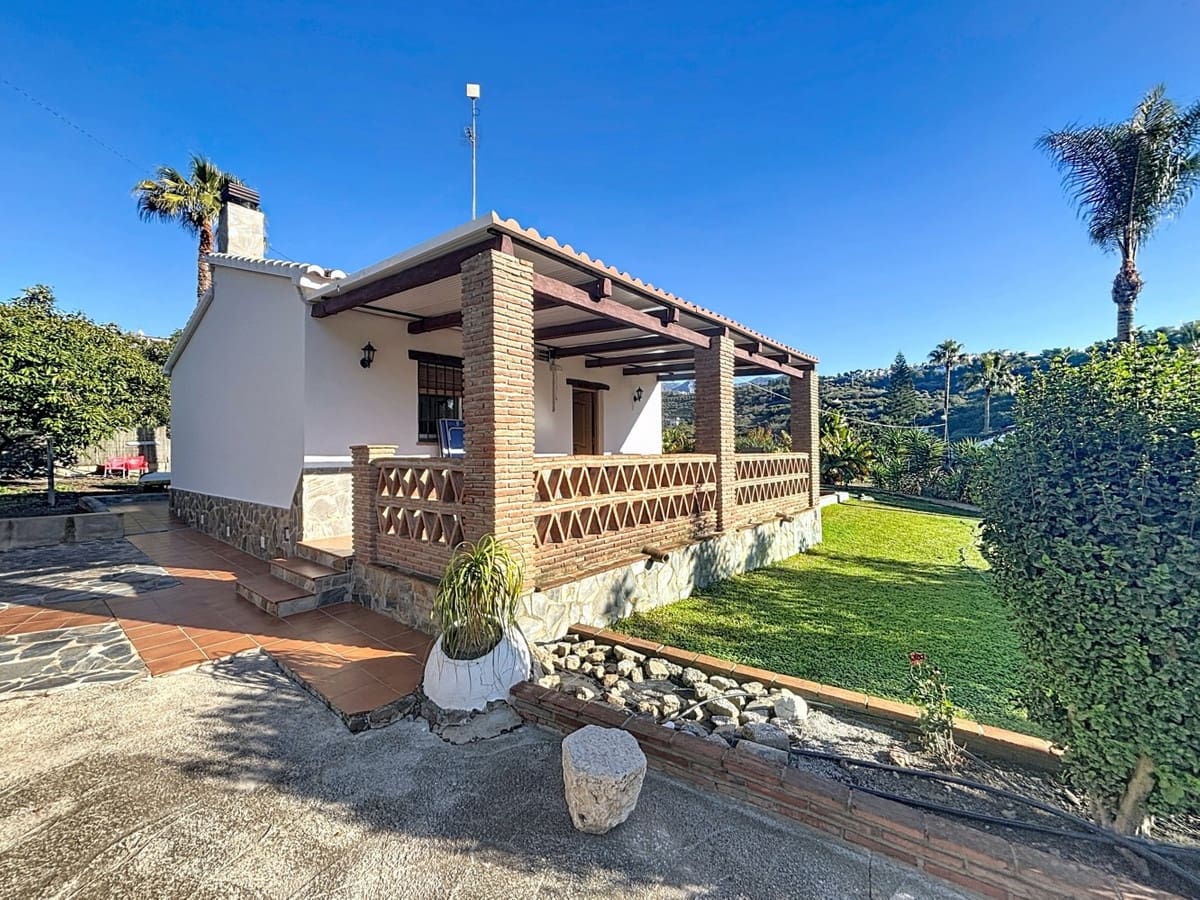 2 bedroom Villa for sale in Frigiliana with pool garage - € 365,000 (Ref: 10128674)