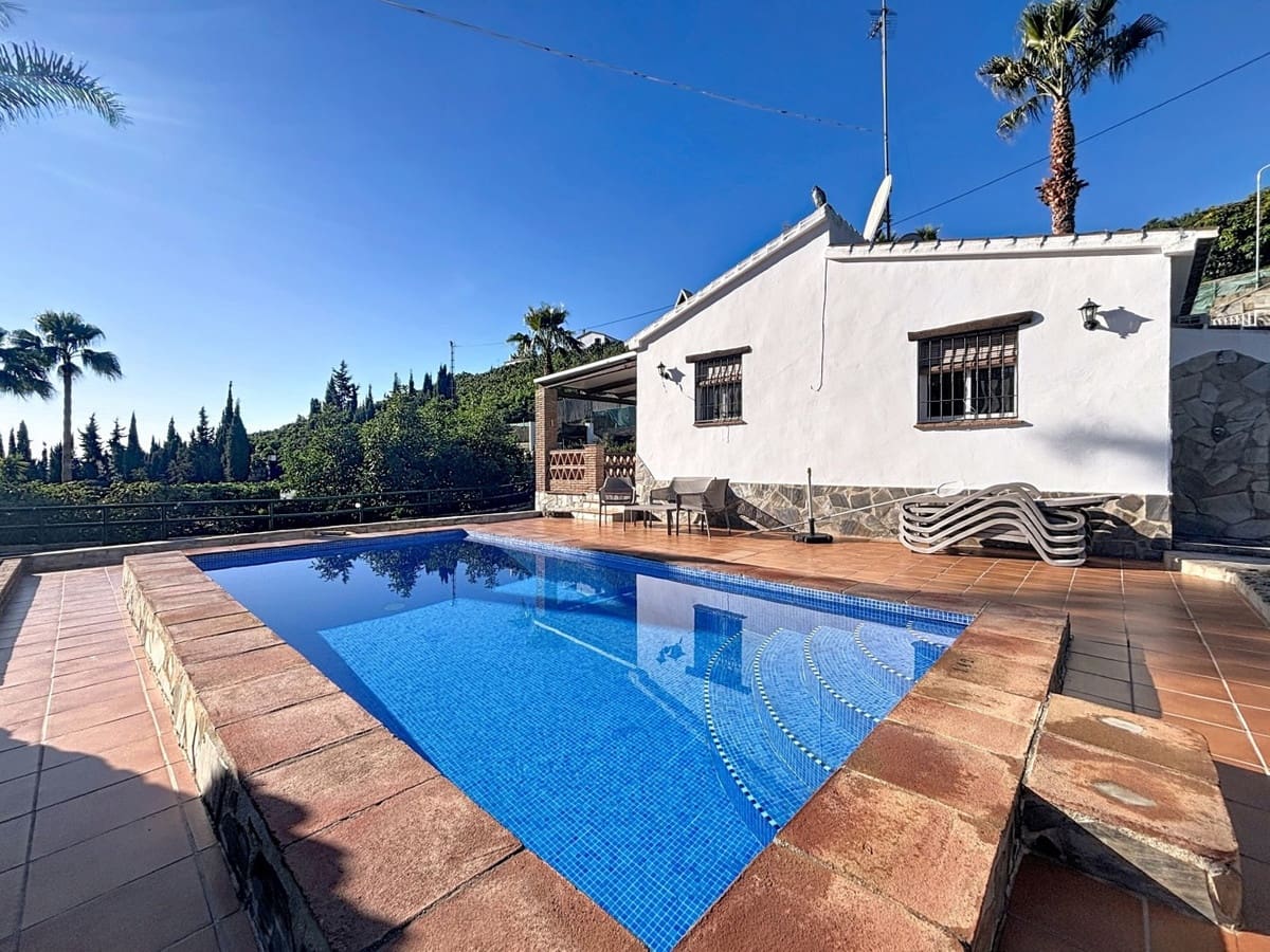 2 bedroom Villa for sale in Frigiliana with pool garage - € 365,000 (Ref: 10128674)