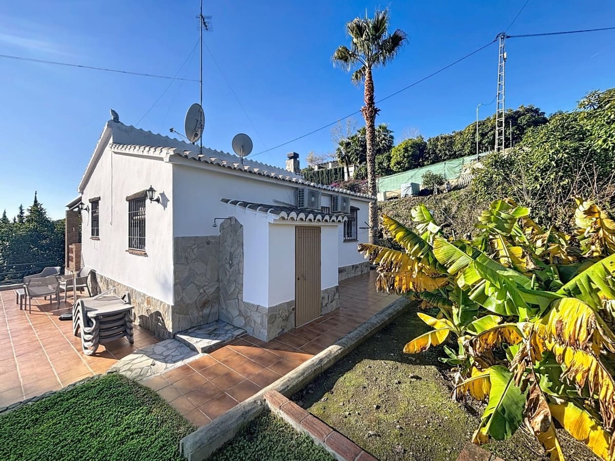 2 bedroom Villa for sale in Frigiliana with pool garage - € 365,000 (Ref: 10128674)