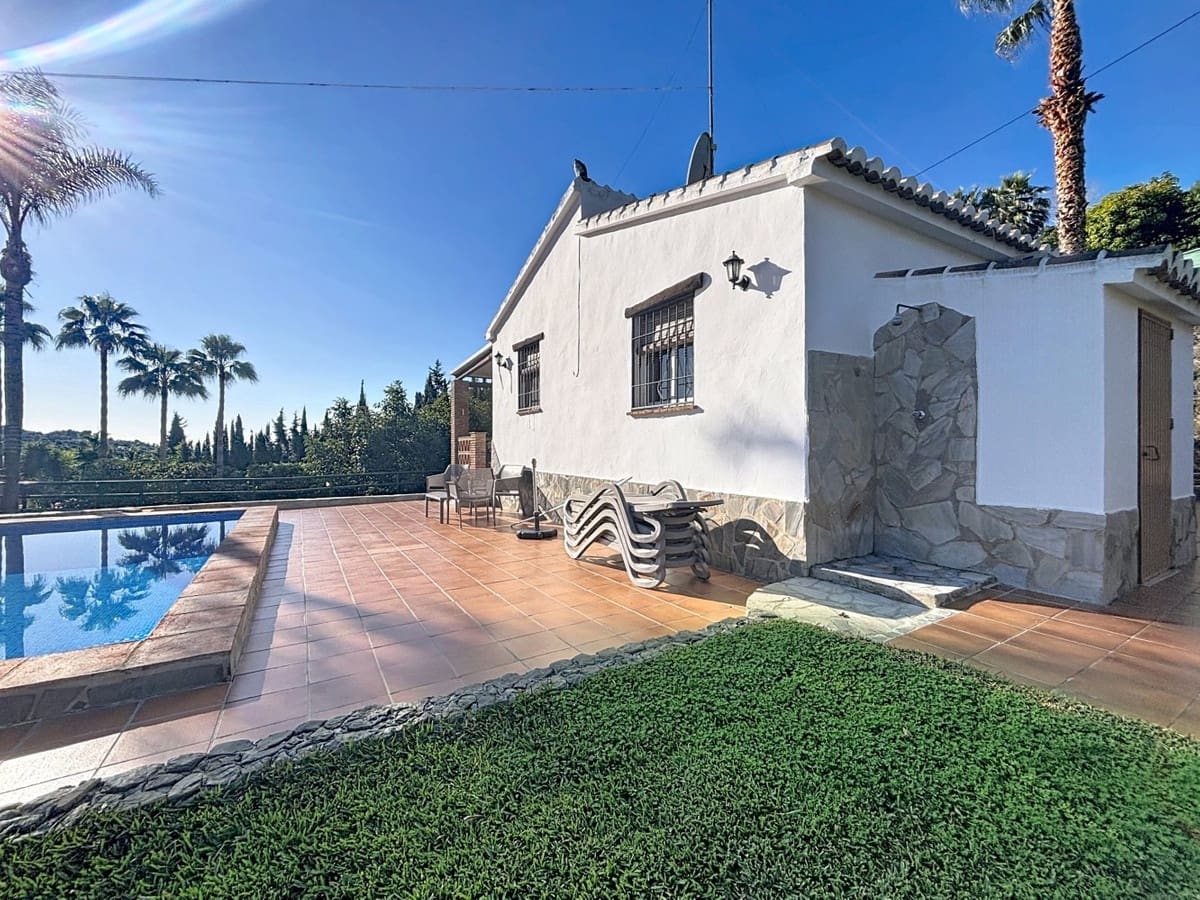 2 bedroom Villa for sale in Frigiliana with pool garage - € 365,000 (Ref: 10128674)