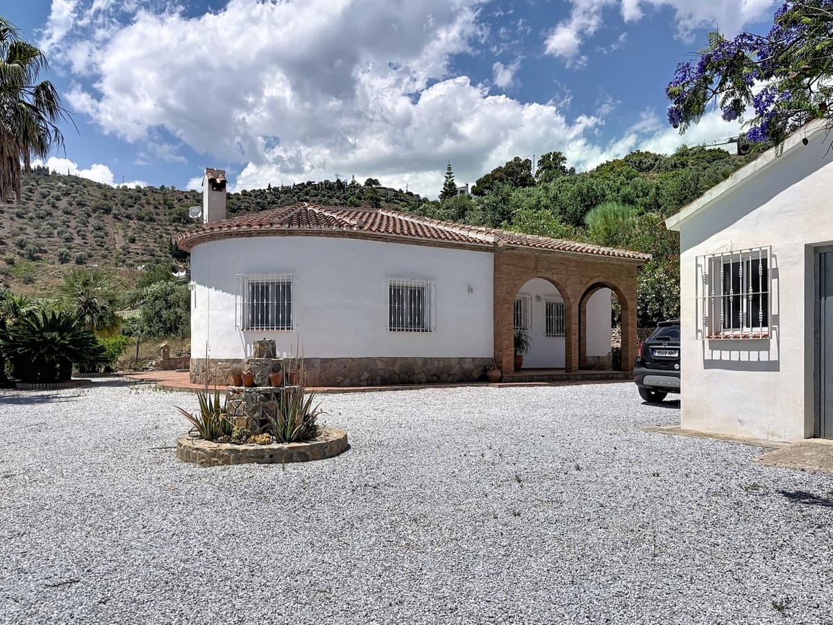 3 camera da letto Villa in vendita in Canillas de Albaida con piscina - 549.900 € (Rif: 10128676)