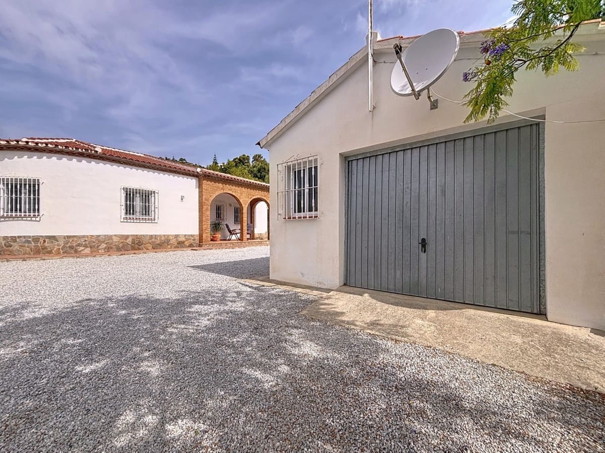 3 camera da letto Villa in vendita in Canillas de Albaida con piscina - 549.900 € (Rif: 10128676)