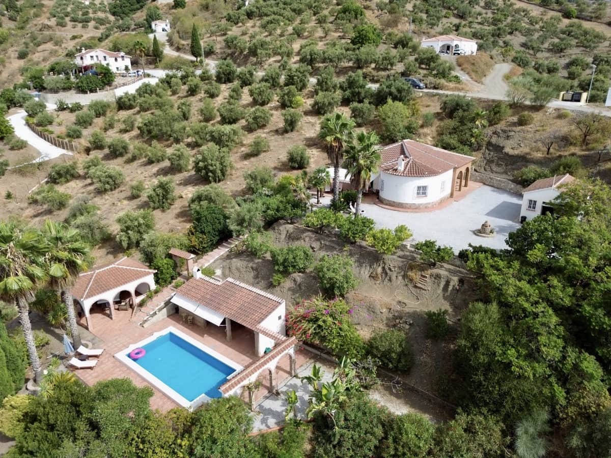 3 camera da letto Villa in vendita in Canillas de Albaida con piscina - 549.900 € (Rif: 10128676)