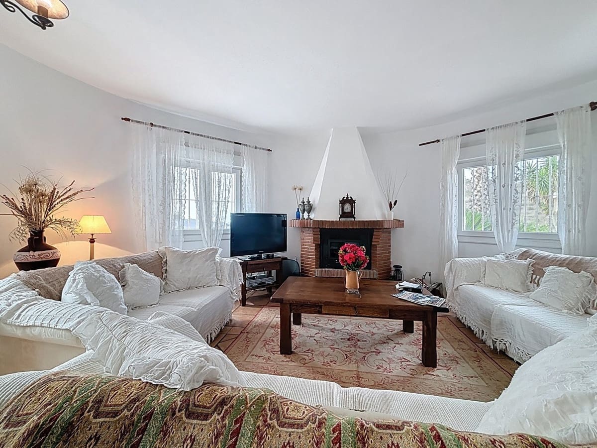 3 camera da letto Villa in vendita in Canillas de Albaida con piscina - 549.900 € (Rif: 10128676)