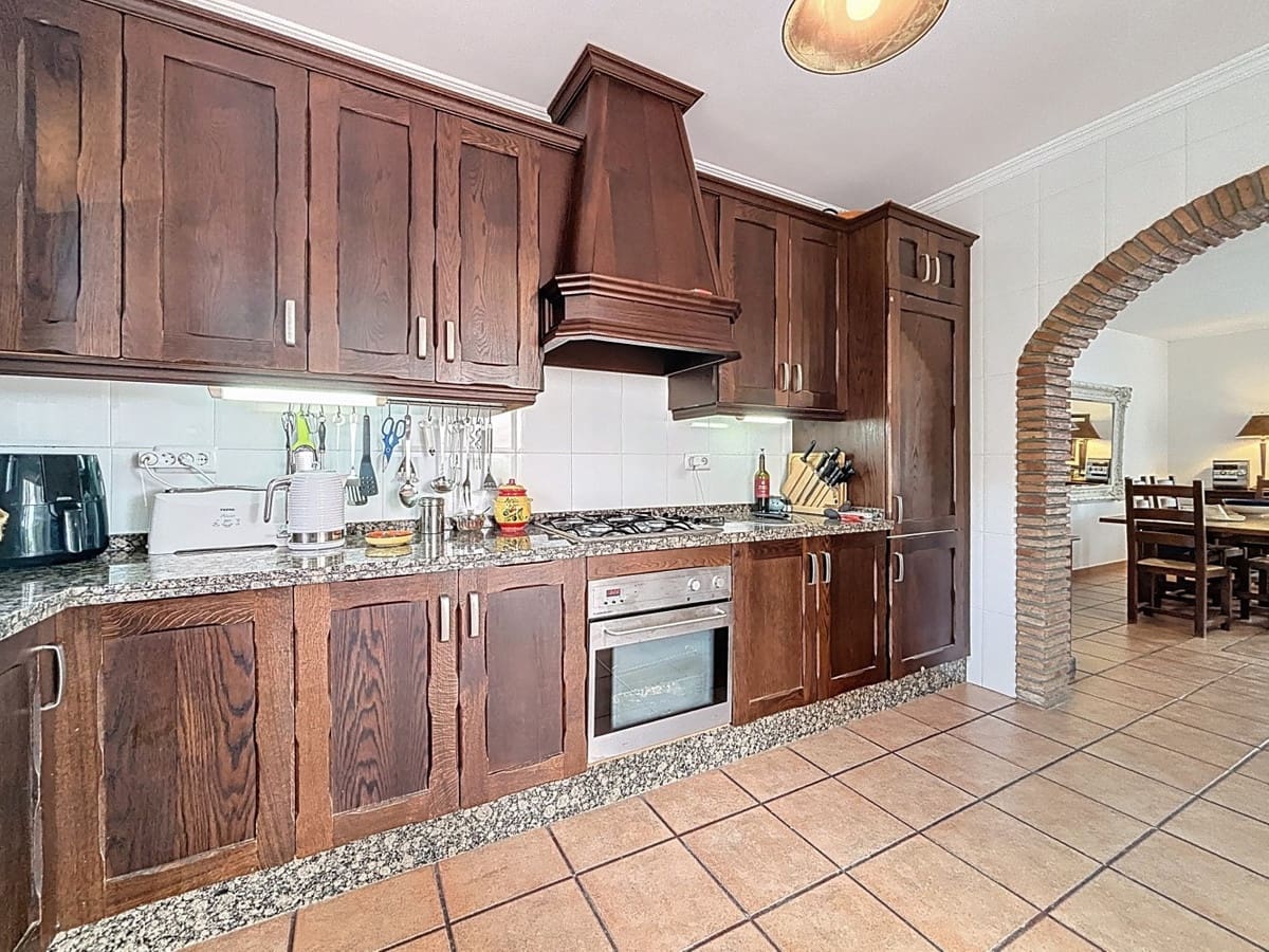 3 camera da letto Villa in vendita in Canillas de Albaida con piscina - 549.900 € (Rif: 10128676)