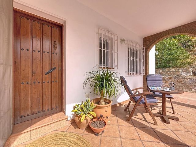 3 chambre Villa/Maison à vendre à Canillas de Albaida avec piscine - 549 900 € (Ref: 10128676)