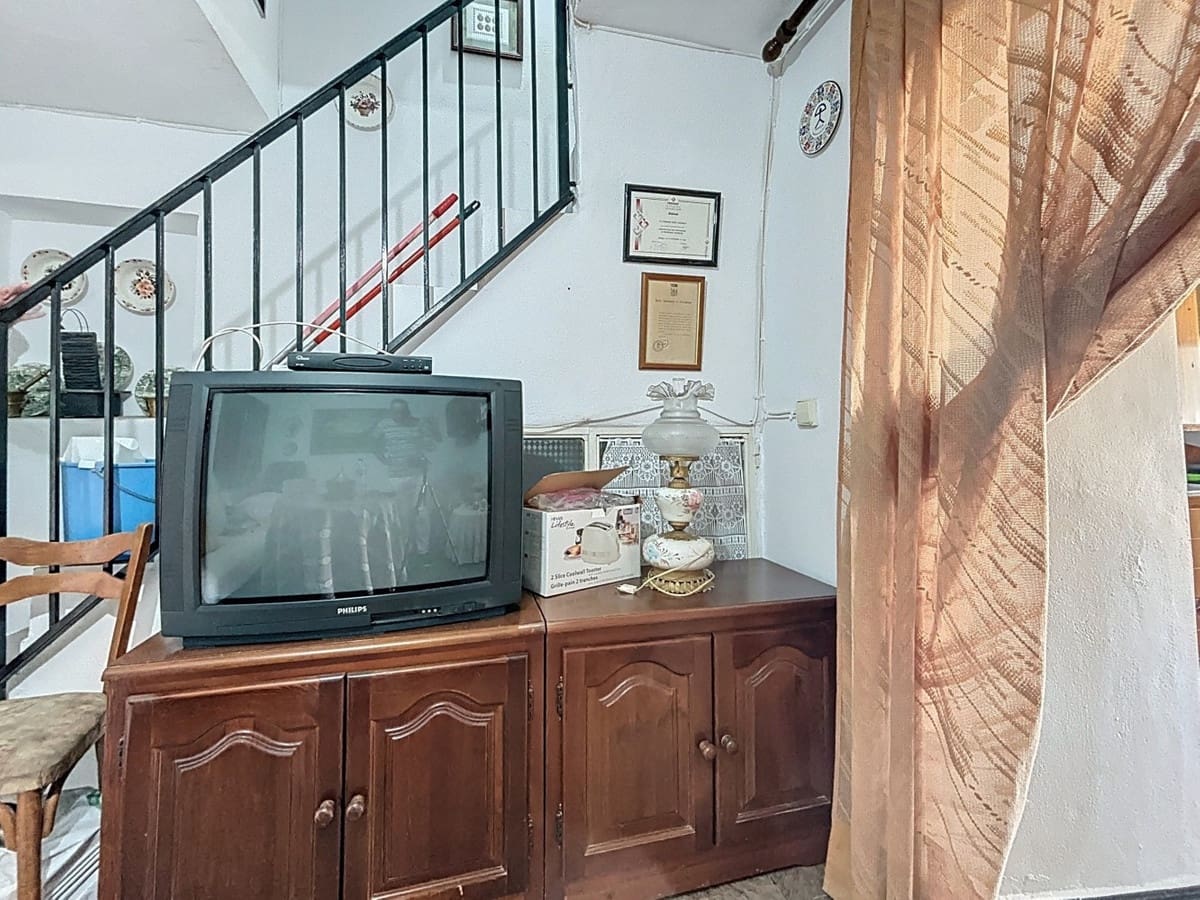4 Zimmer Villa zu verkaufen in Comares - 170.000 € (Ref: 10128677)