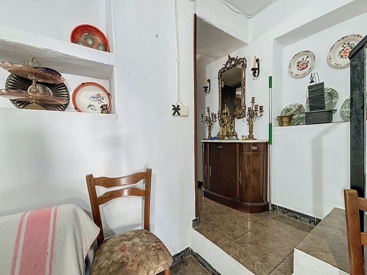 4 Zimmer Villa zu verkaufen in Comares - 170.000 € (Ref: 10128677)