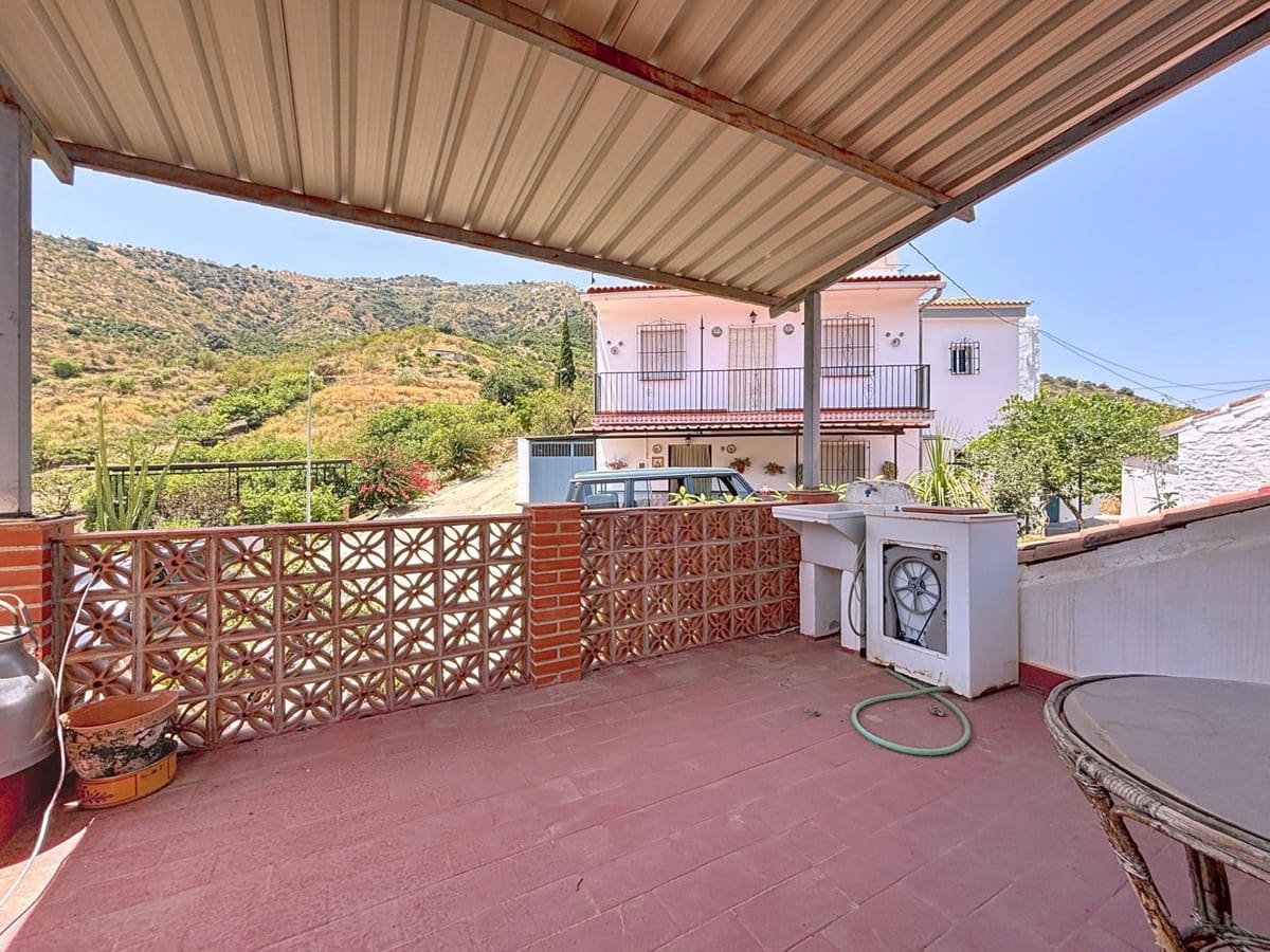 4 Zimmer Villa zu verkaufen in Comares - 170.000 € (Ref: 10128677)
