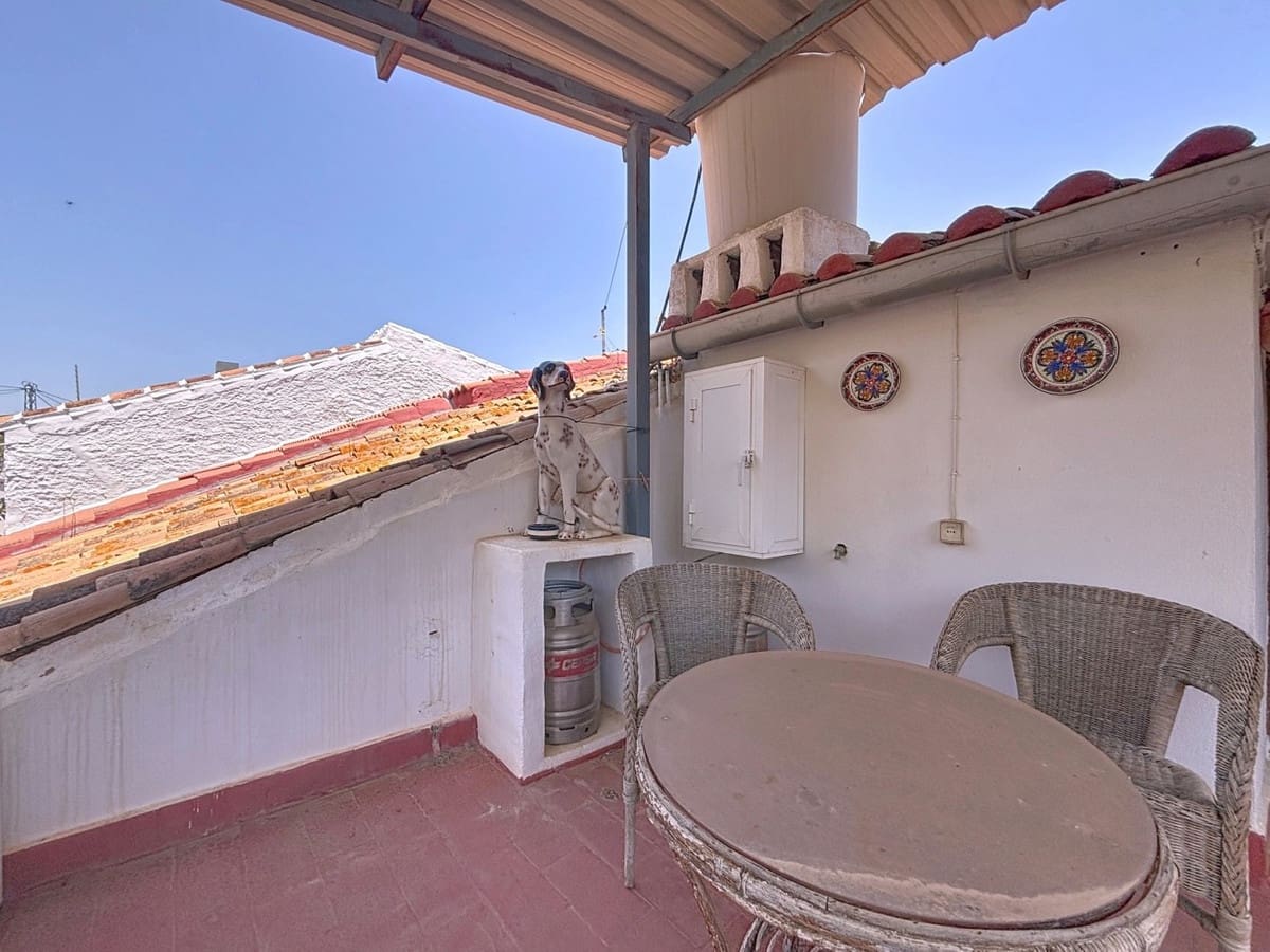 4 Zimmer Villa zu verkaufen in Comares - 170.000 € (Ref: 10128677)