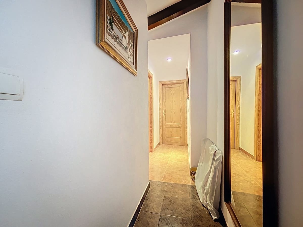4 Zimmer Villa zu verkaufen in Comares - 170.000 € (Ref: 10128677)