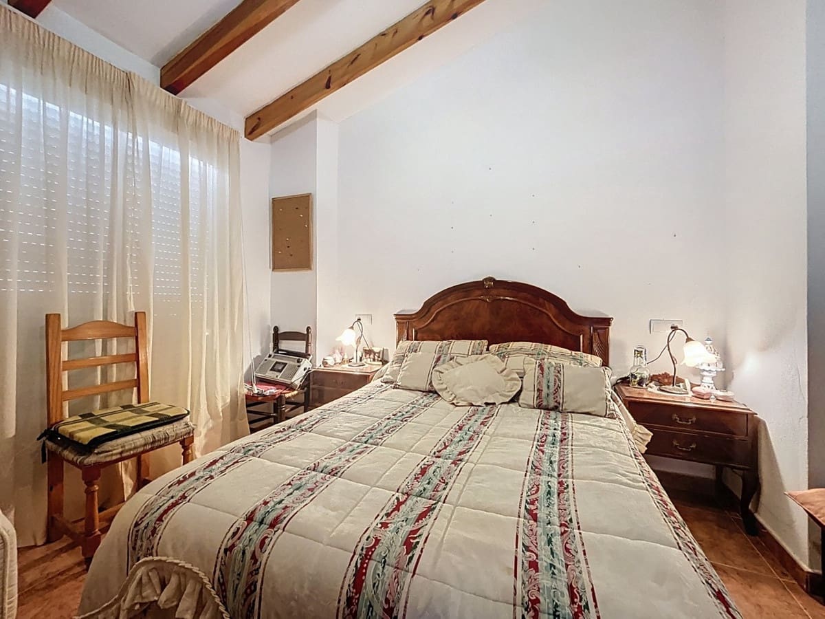 4 Zimmer Villa zu verkaufen in Comares - 170.000 € (Ref: 10128677)