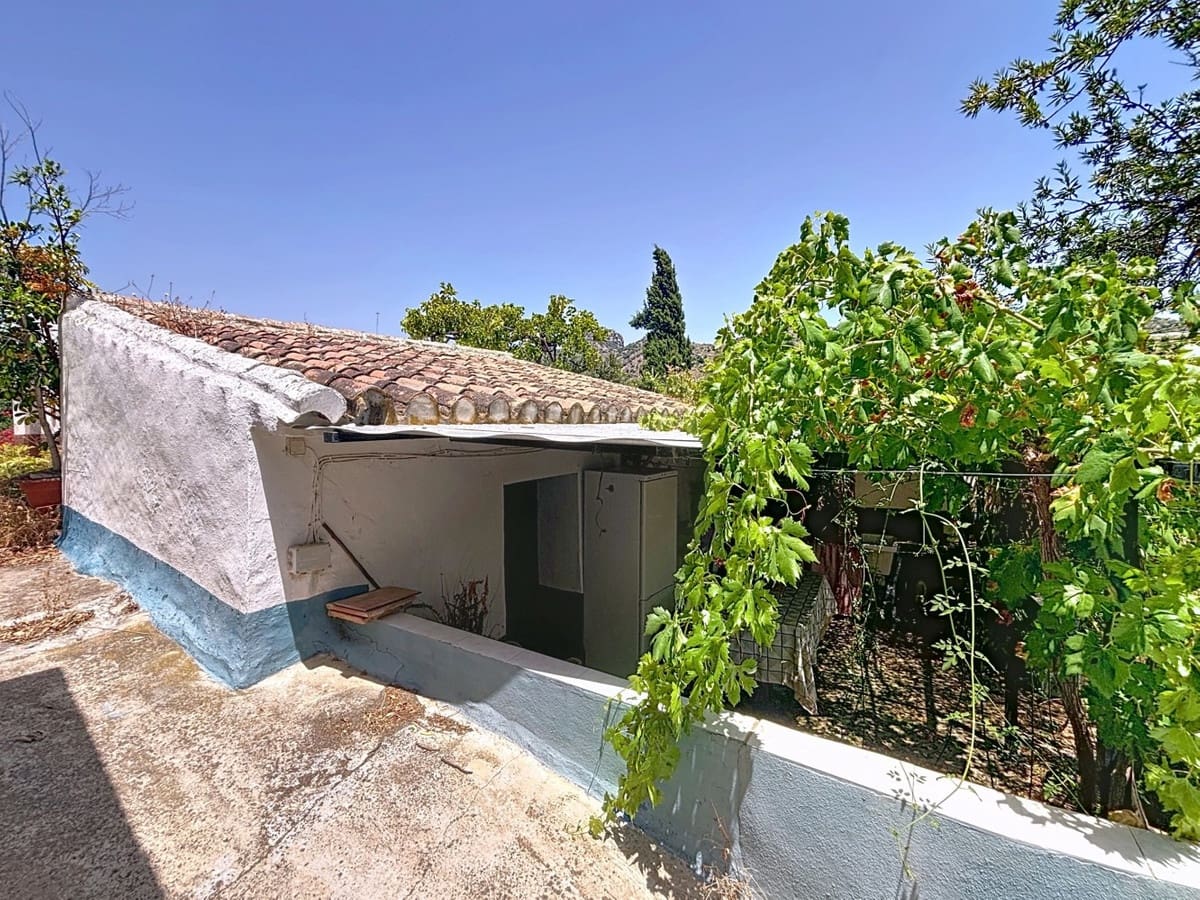 4 Zimmer Villa zu verkaufen in Comares - 170.000 € (Ref: 10128677)