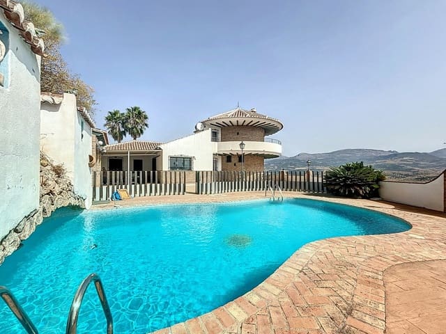 6 bedroom Villa for sale in Viñuela with pool garage - € 850,000 (Ref: 10128678)