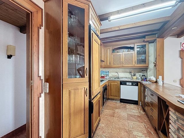 6 bedroom Villa for sale in Viñuela with pool garage - € 850,000 (Ref: 10128678)