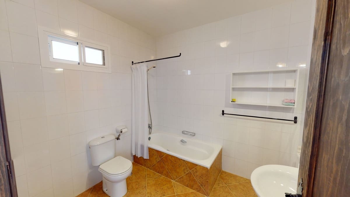 7 sovrum Villa till salu i Macharaviaya med pool garage - 995 000 € (Ref: 10128679)