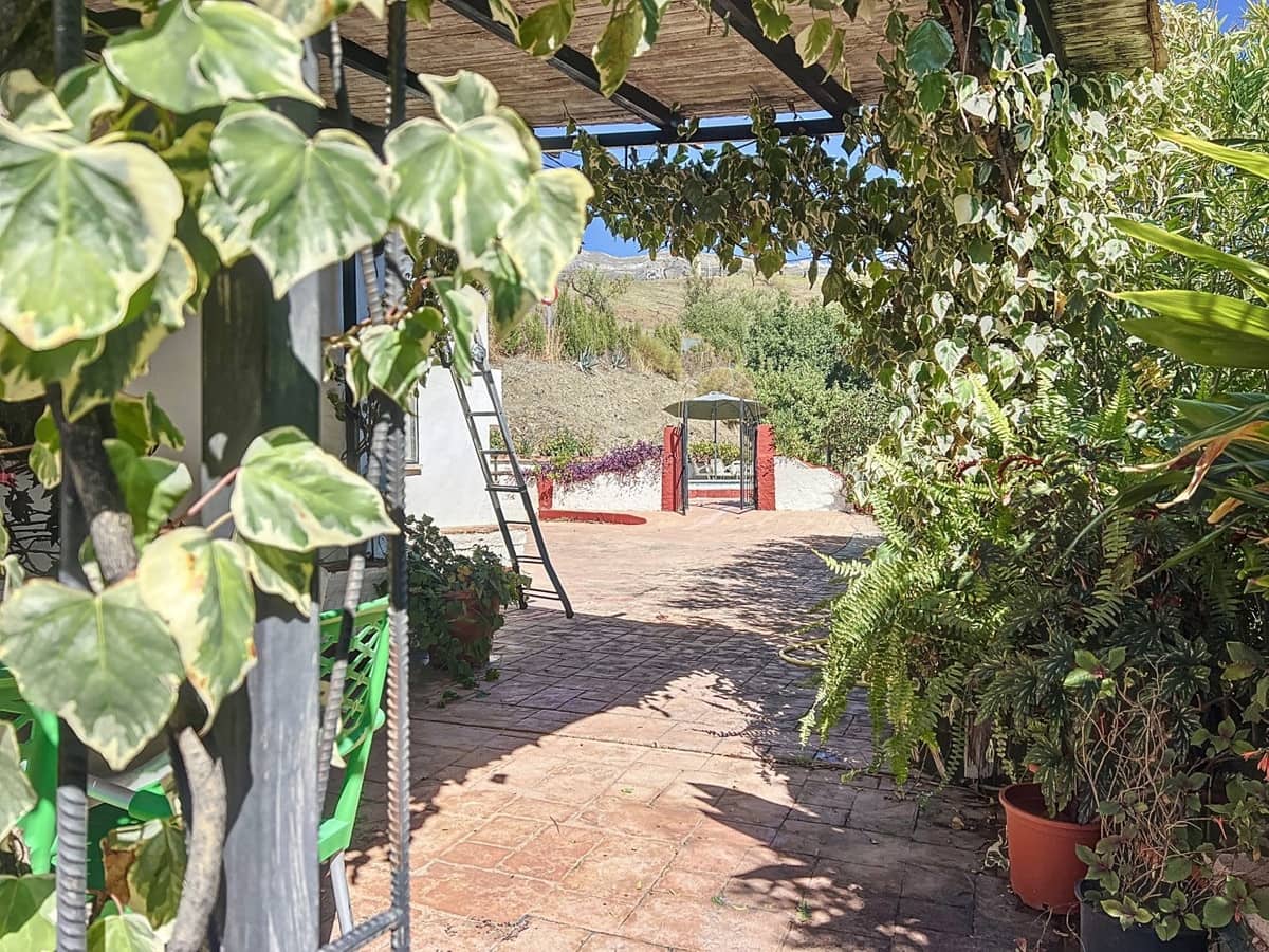 3 chambre Villa/Maison à vendre à Sedella avec piscine - 223 000 € (Ref: 10128681)