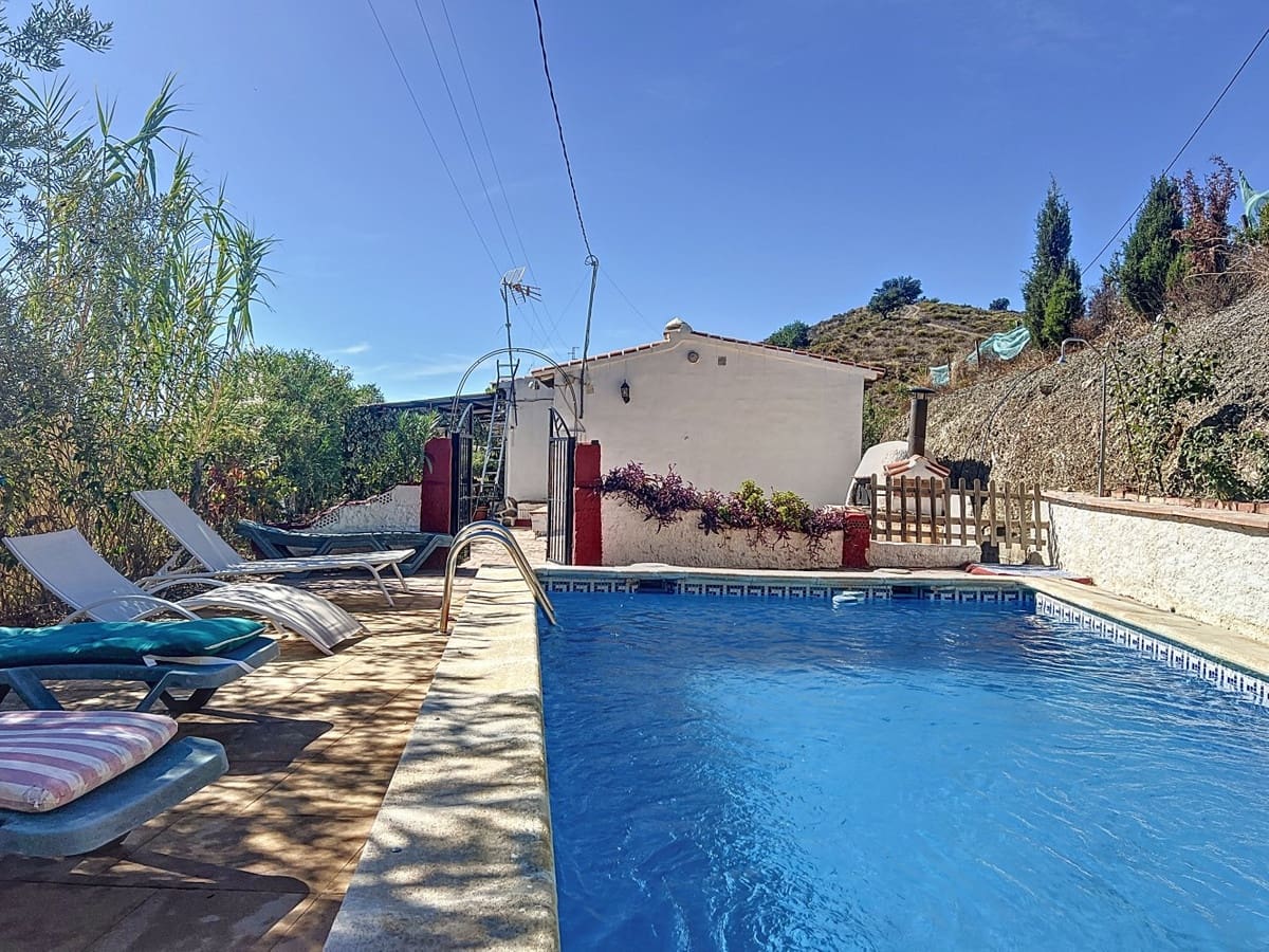 3 chambre Villa/Maison à vendre à Sedella avec piscine - 223 000 € (Ref: 10128681)