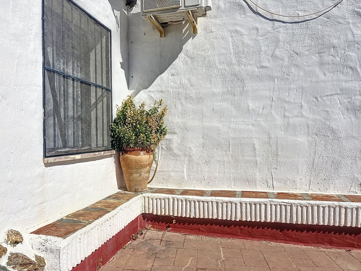 3 chambre Villa/Maison à vendre à Sedella avec piscine - 223 000 € (Ref: 10128681)