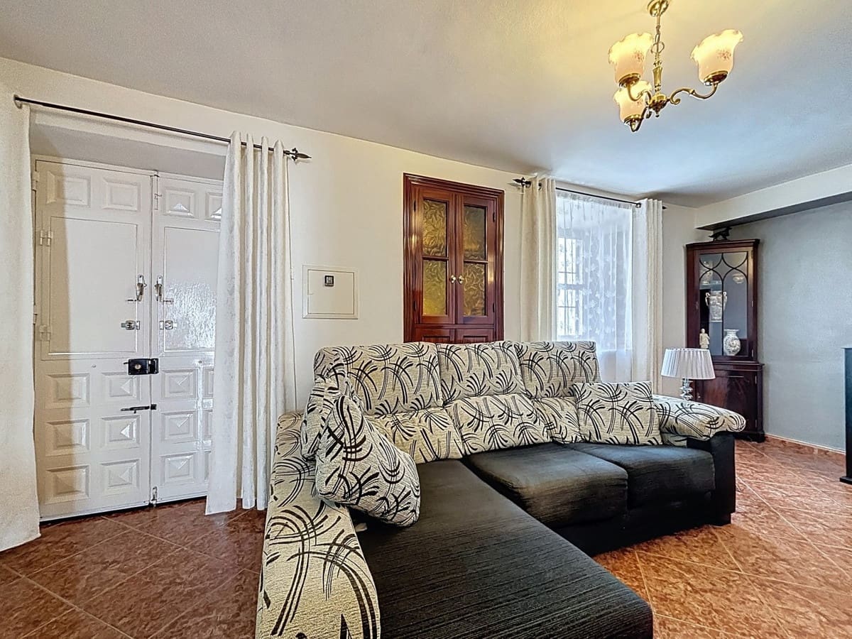 5 Zimmer Villa zu verkaufen in Periana mit Garage - 199.000 € (Ref: 10128682)